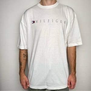 Tommy Hilfiger spellout t shirt